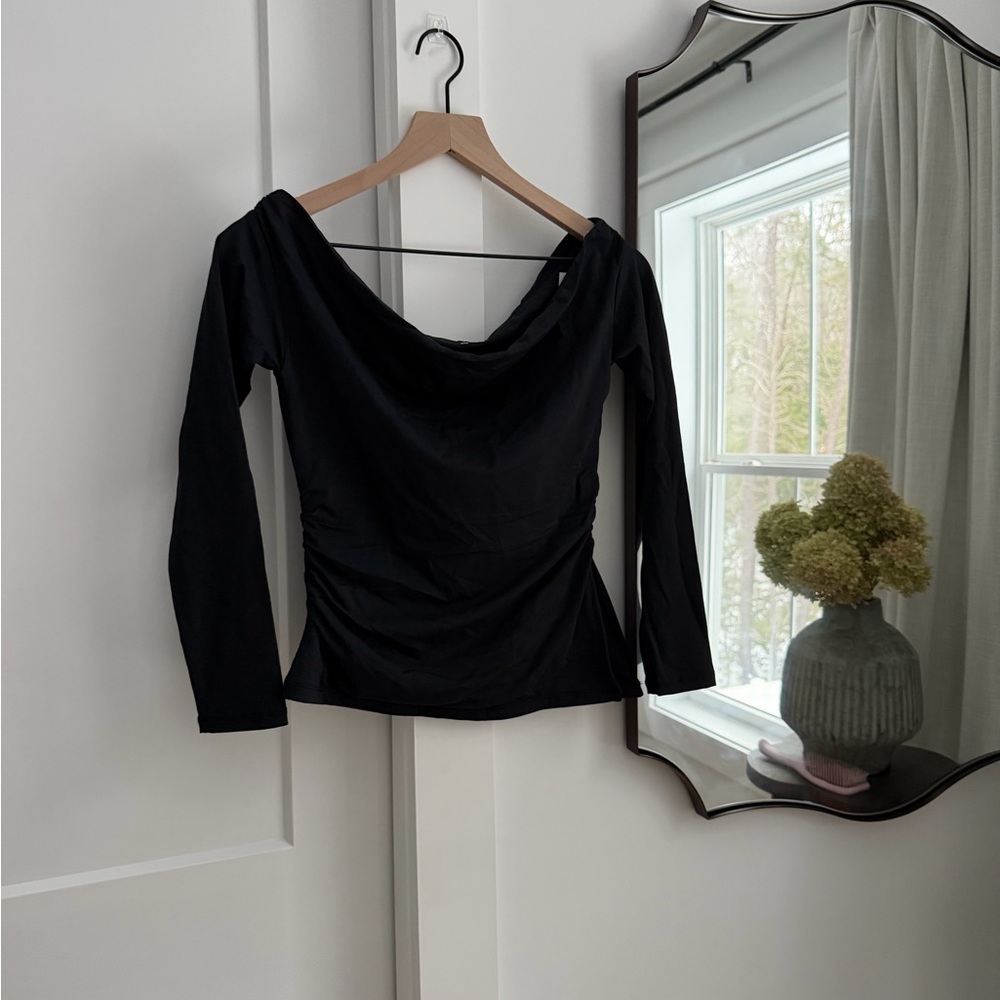 Abercrombie & Fitch Black Long Sleeve Blouse